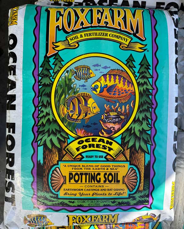 organic garden supplies foxfarm ocean forest organic potting soil 600x746 1